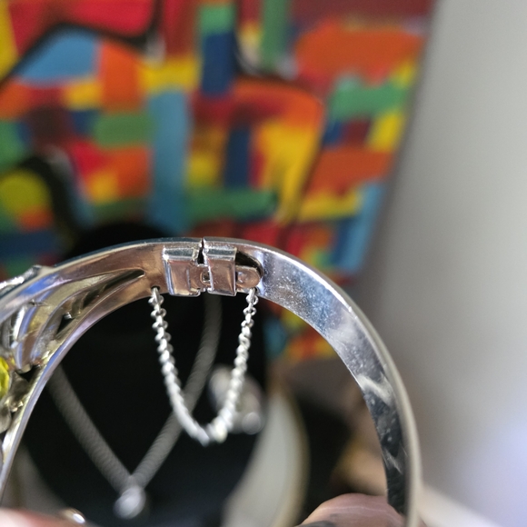 Demi parure Vintage Elegant Silver & Green Whiting and Davis 3 Piece Jewelry Set - Picture 8 of 9